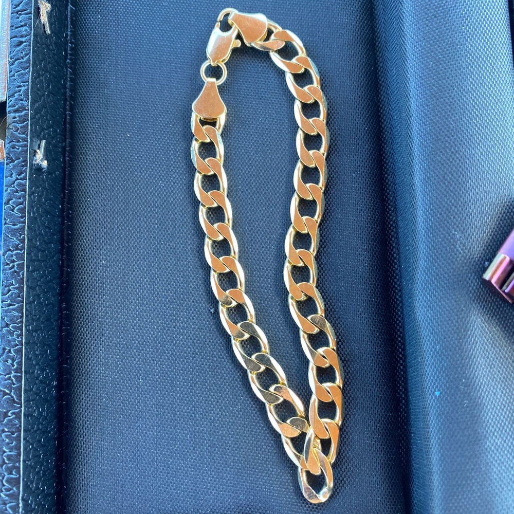 18k gold bracelet